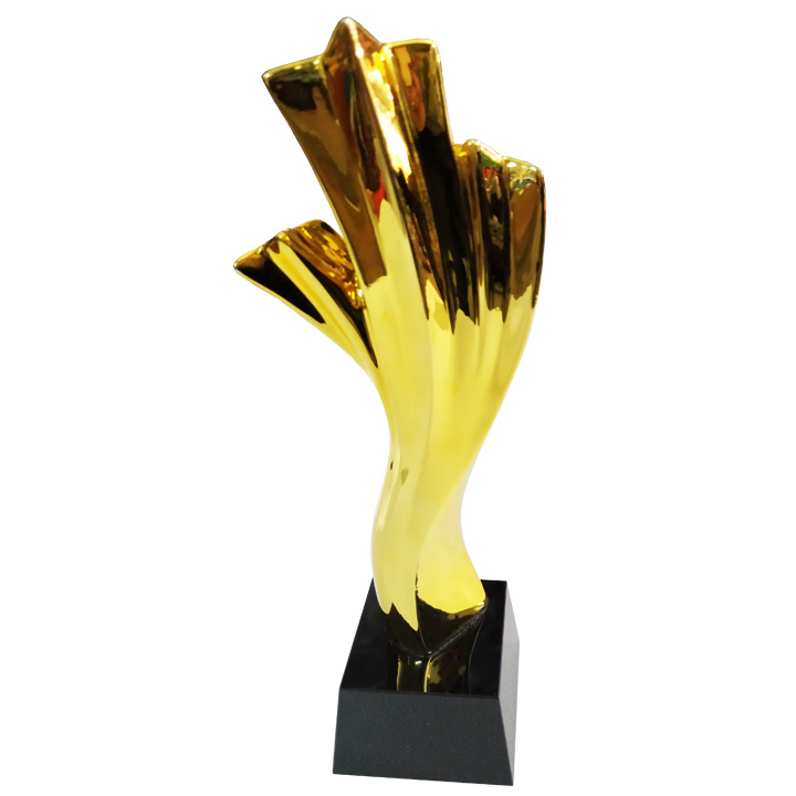 Cúp lưu niệm 4 sao