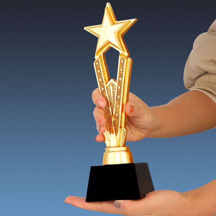 Cúp ngôi sao vàng