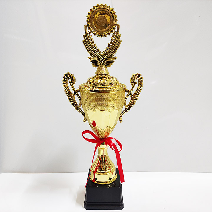 Cúp Nhựa Giá Rẻ 1865