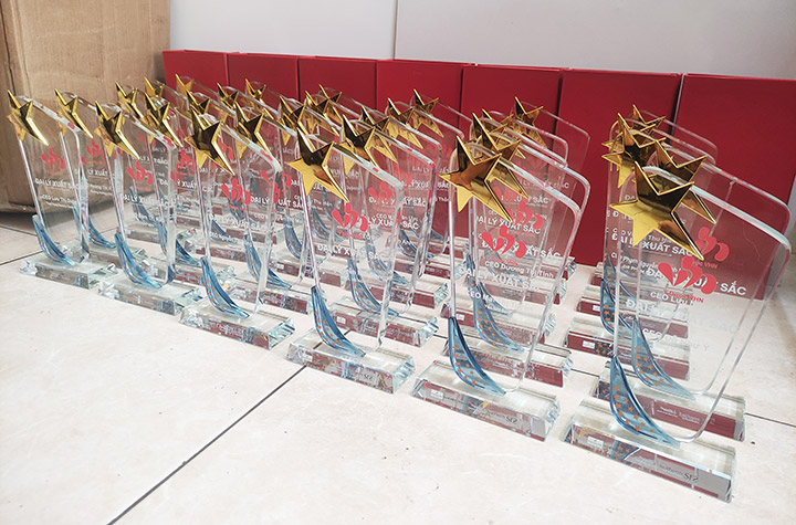 Biểu trưng pha lê TC-PL14