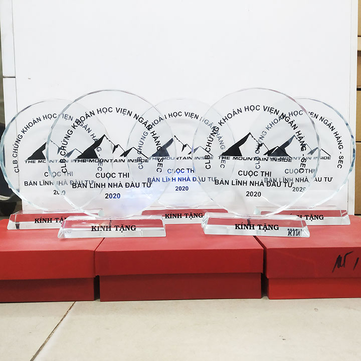 Kỷ niệm chương hình mặt trời