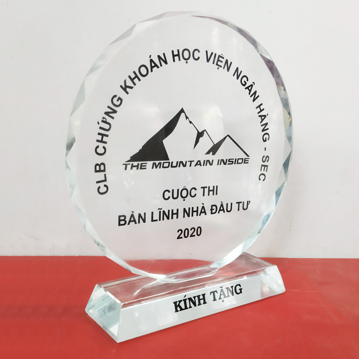 Kỷ niệm chương hình mặt trời