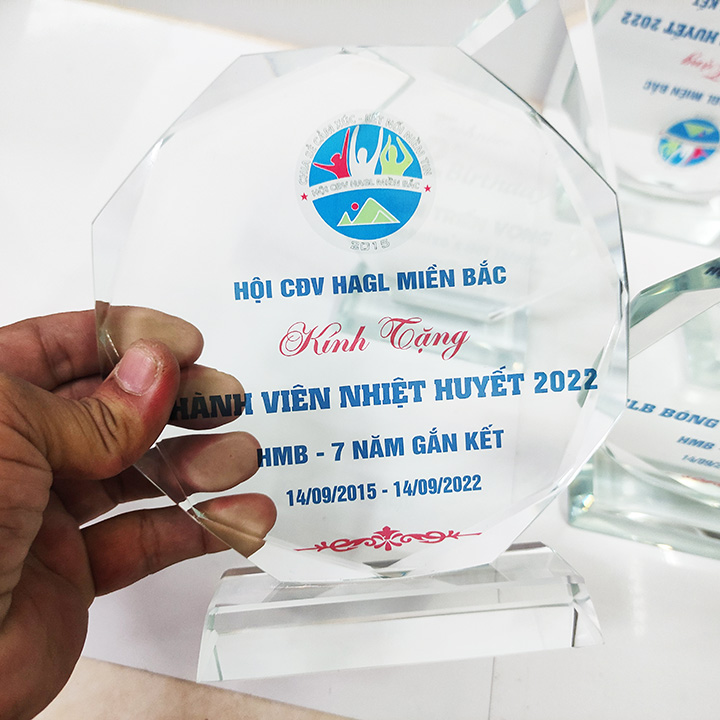 Biểu trưng pha lê bát giác