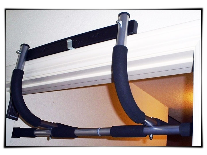 Xà đơn treo cửa IRON GYM 1557A