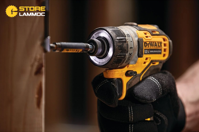 10 Cách sử dụng máy khoan, máy bắt vít và máy khoan búa hiệu quả