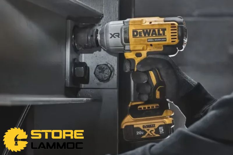 Đánh giá chi tiết về máy bắn bu lông pin DeWalt DCF900