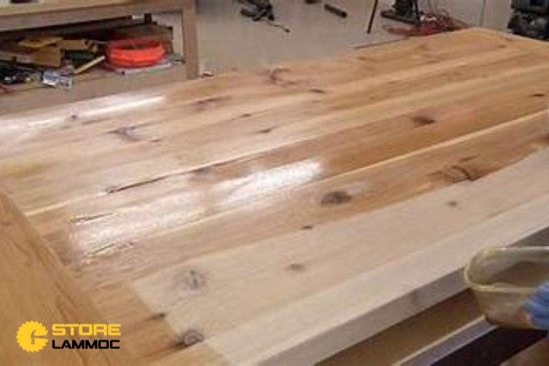 Dầu Lau Gỗ Ngoài Trời: Lợi Ích và Đặc Điểm Nổi Bật