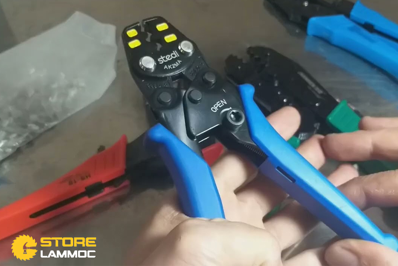 Khám Phá Công Cụ Kìm Bấm Cos Cho Người Làm Điện