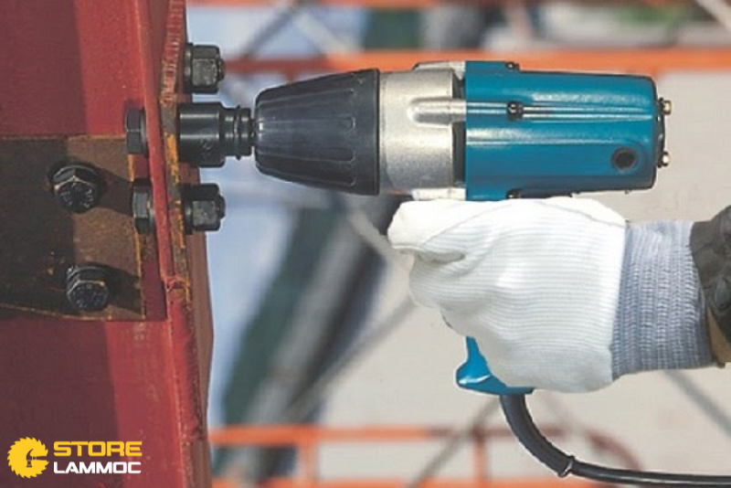 Máy bắn bu lông góc nào tốt nhất?