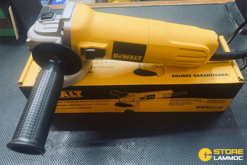 Đánh giá chi tiết máy mài góc Dewalt DWE4118: Những điểm nổi bật và ưu điểm