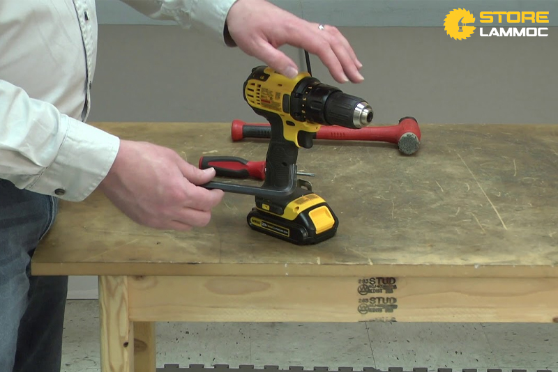 Thay đầu máy khoan pin Dewalt: Hướng dẫn từng bước
