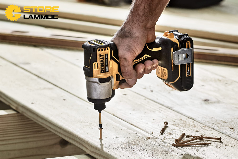 Top 5 Lý Do Nên Chọn Máy Bắn Vít Pin Dewalt DCF840