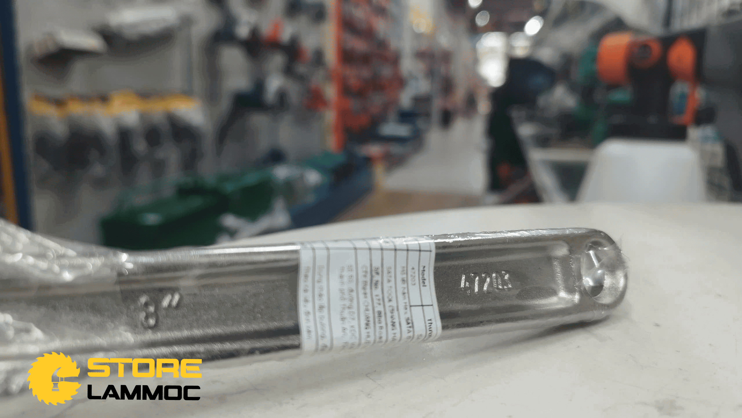 Mỏ lết 8inch dài 200mm Sata 47203 