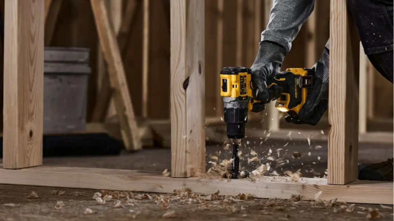 Máy khoan pin động lực 18V có búa Dewalt DCD805M2T