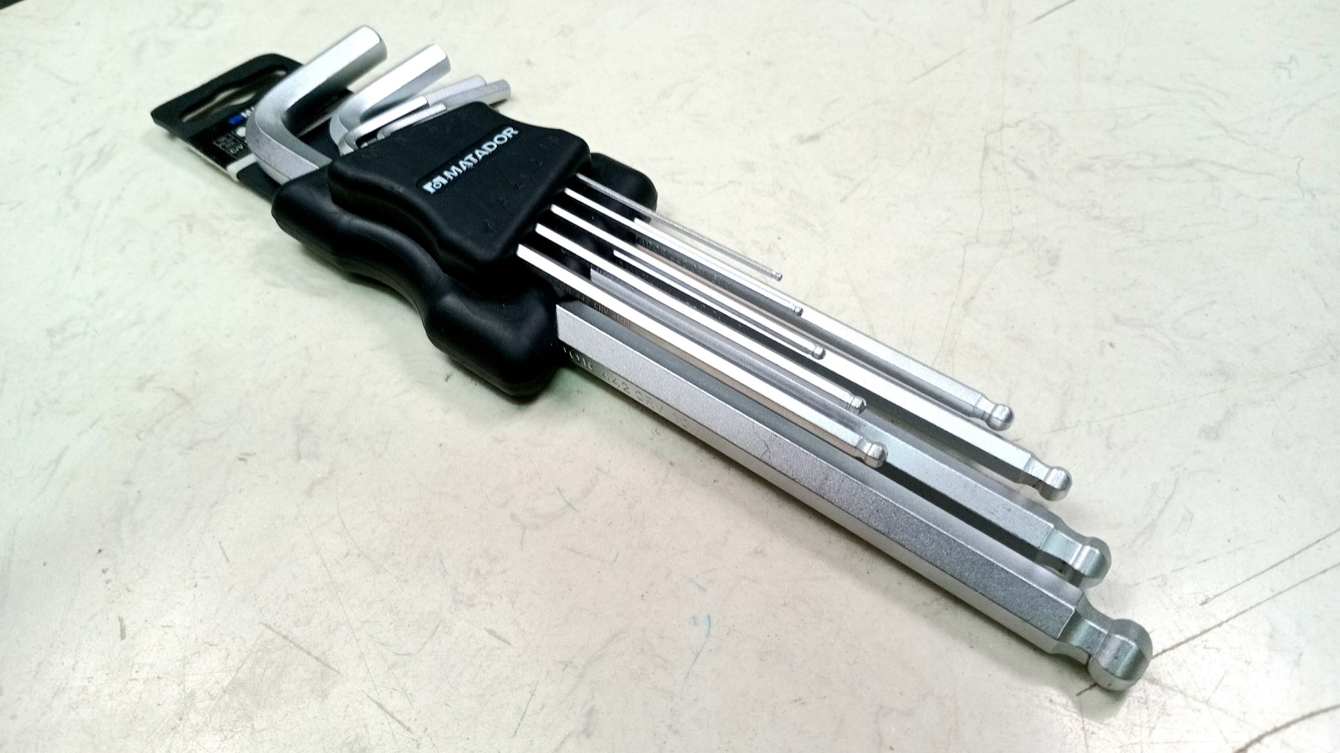 Bộ lục giác đầu bi, bộ 9 cái, 1.5-10.0mm Matador 04429091