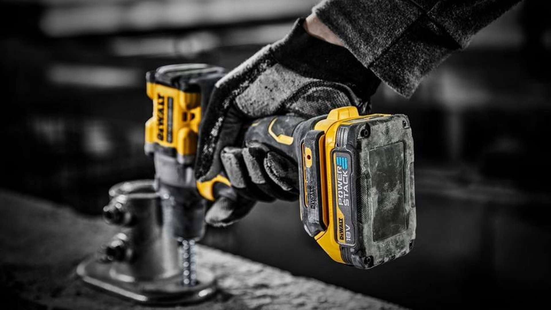 BỘ MÁY KHOAN VẶN VÍT PIN 18V DEWALT DCD800D2