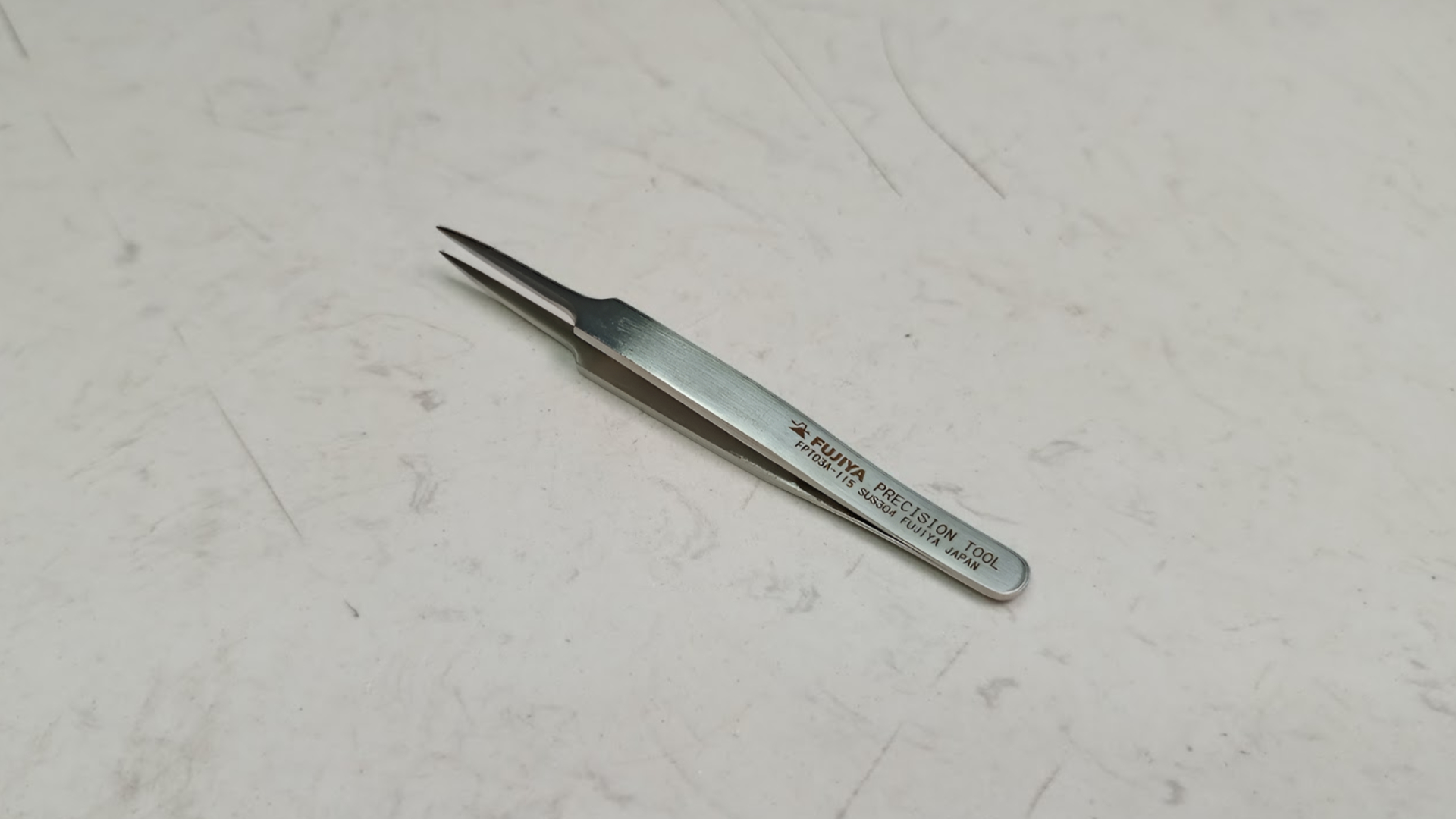 Cây nhíp kỹ thuật tĩnh điện mũi thẳng Fujiya FPT03A-115