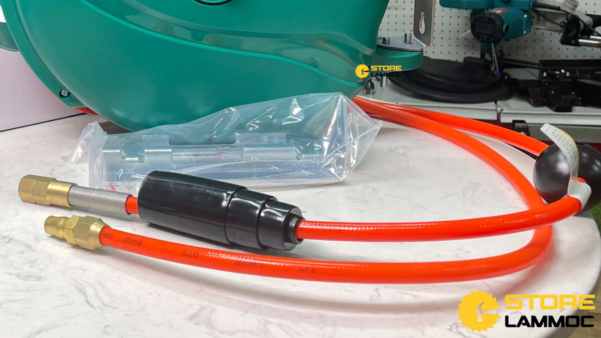 Cuộn dây hơi tự rút phi 6.5x10m Sata 98003