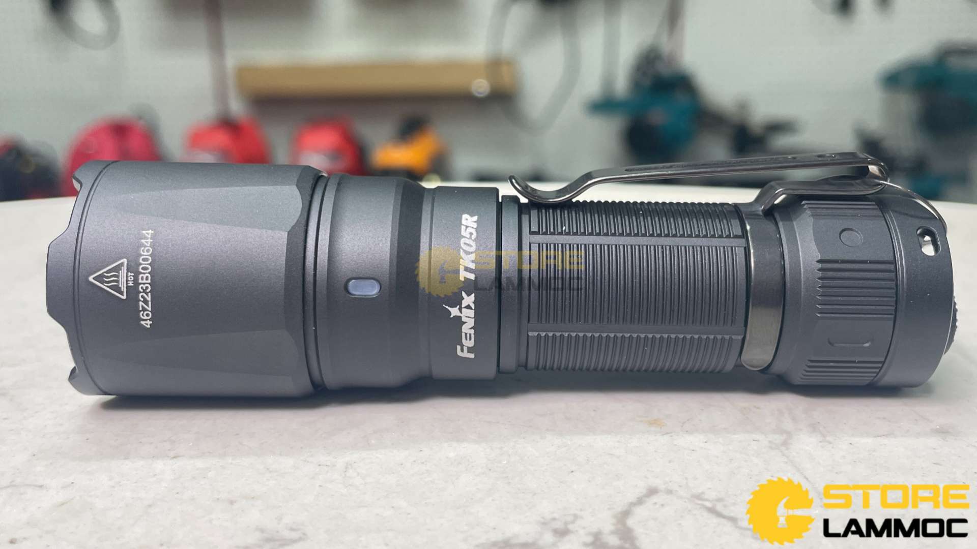 Đèn pin cầm tay Fenix FN-TK05R