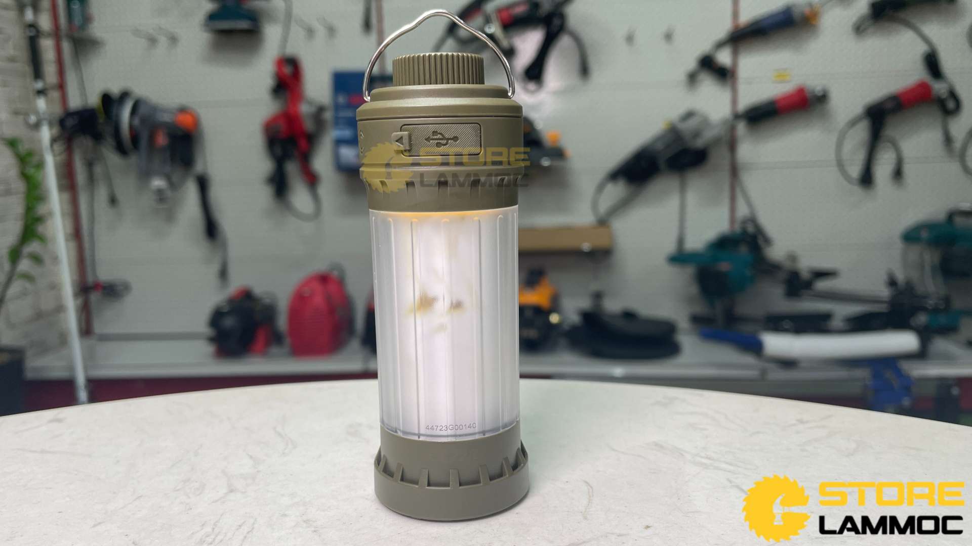 Đèn pin cắm trại ngoài trời 500Lumens Fenix FN-CL22R-GR