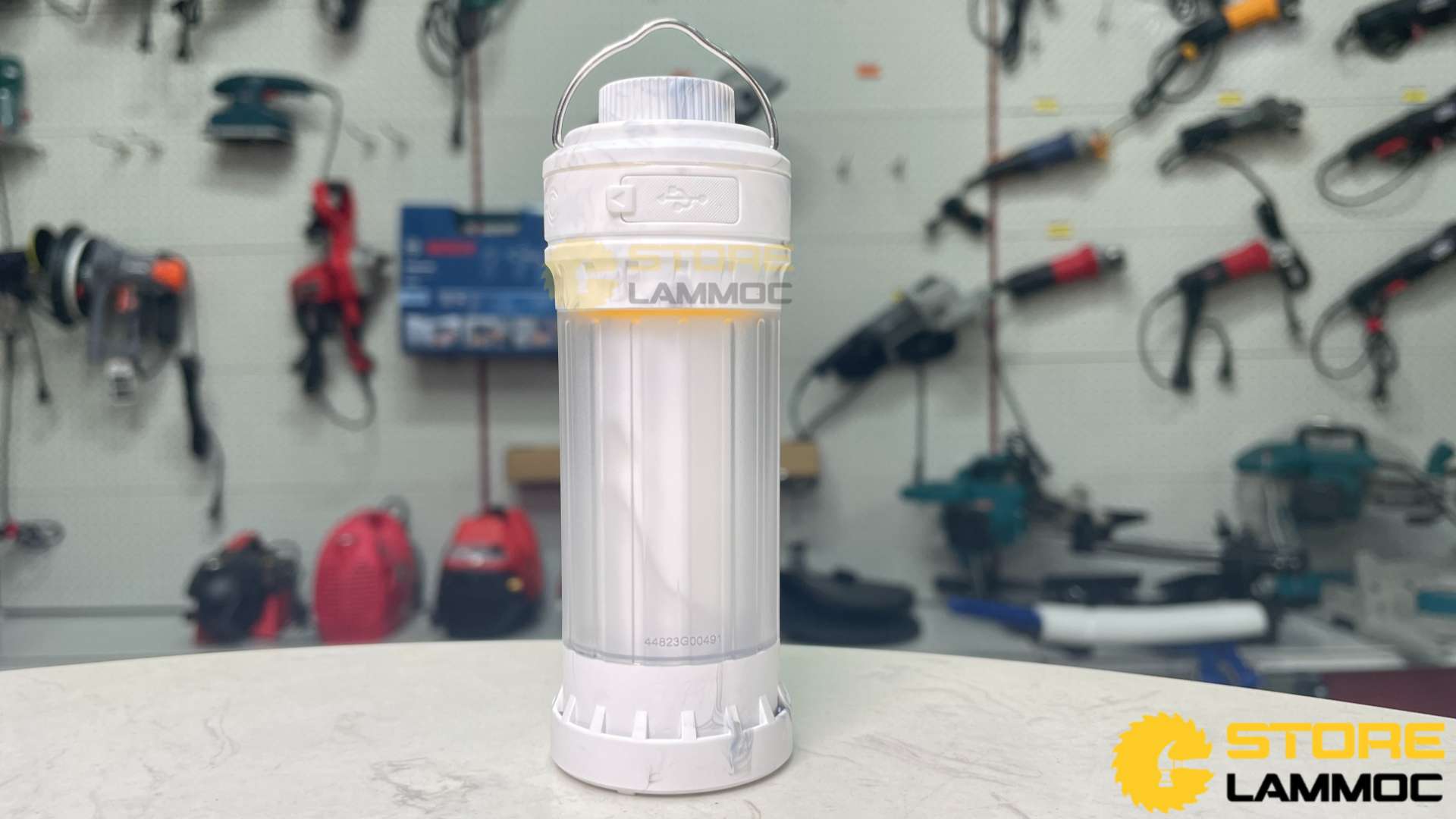 Đèn pin cắm trại ngoài trời 500Lumens Fenix FN-CL22R-W