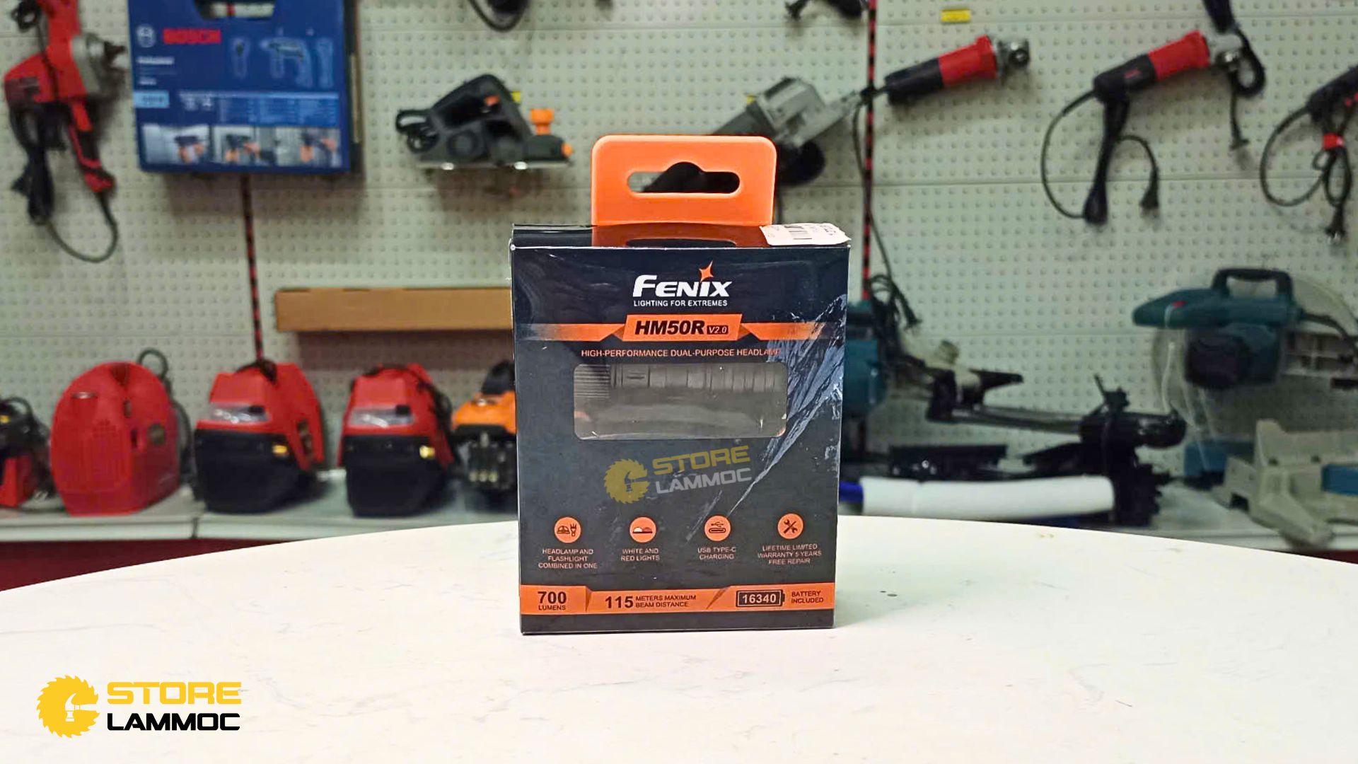 Đèn pin đội đầu V2.0 độ sáng 700Lm chiếu xa 115m Fenix HM50RV2