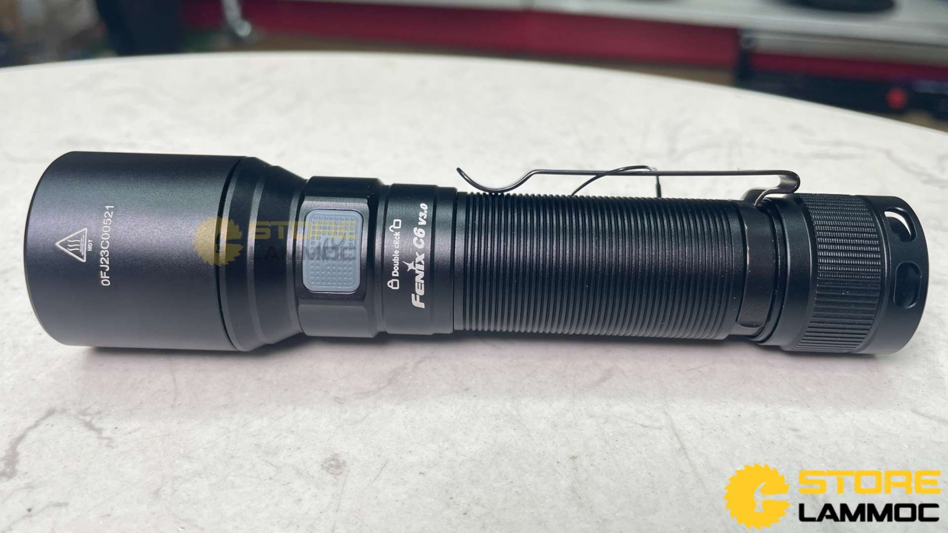 Đèn pin V3.0 1500Lm chiếu xa 300m sạc USB-C Fenix FN-C6V3