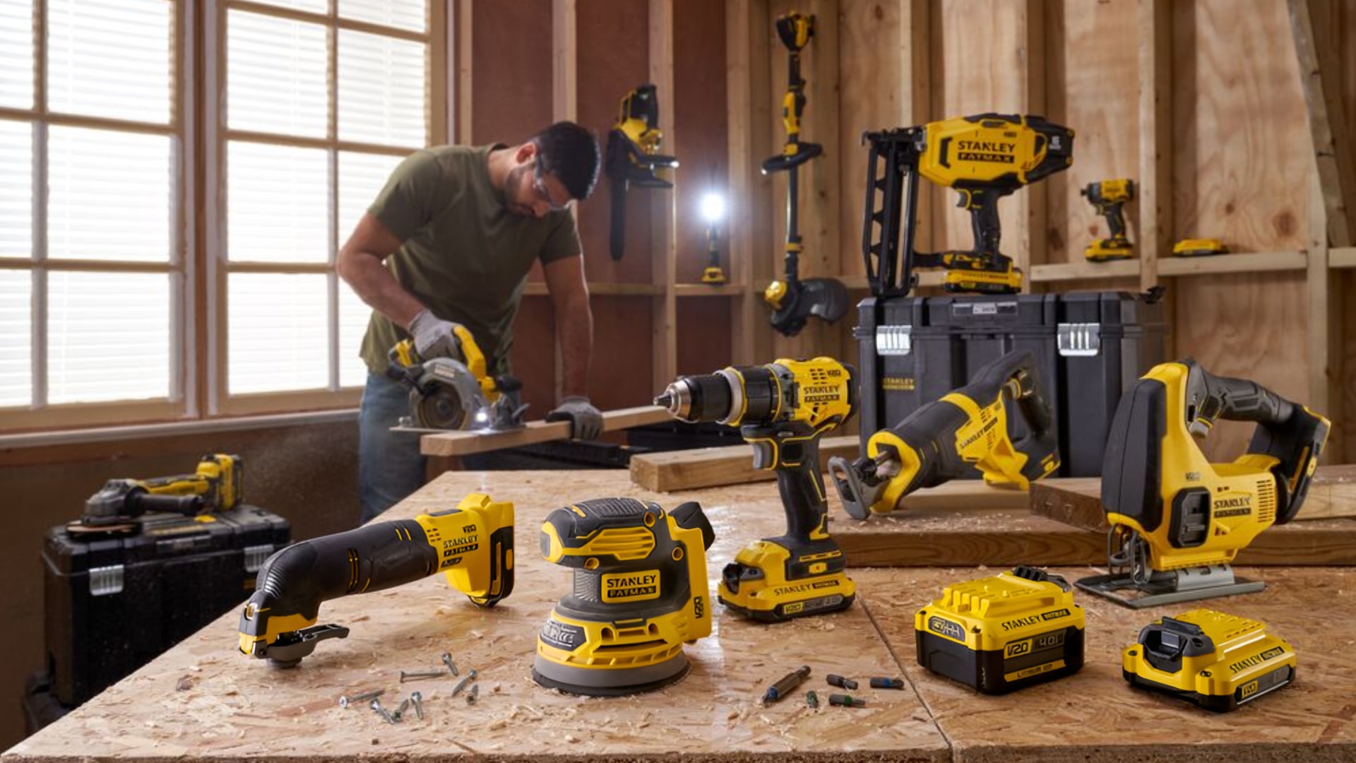Dewalt vs. Stanley Cuộc đọ sức cuối cùng của các dụng cụ cầm tay!