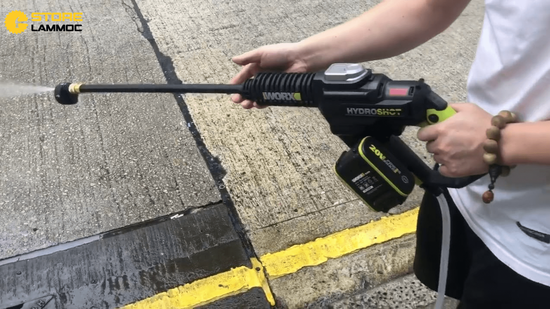 Hiệu Suất Của Máy Rửa Xe Pin Worx Hydroshot WU630