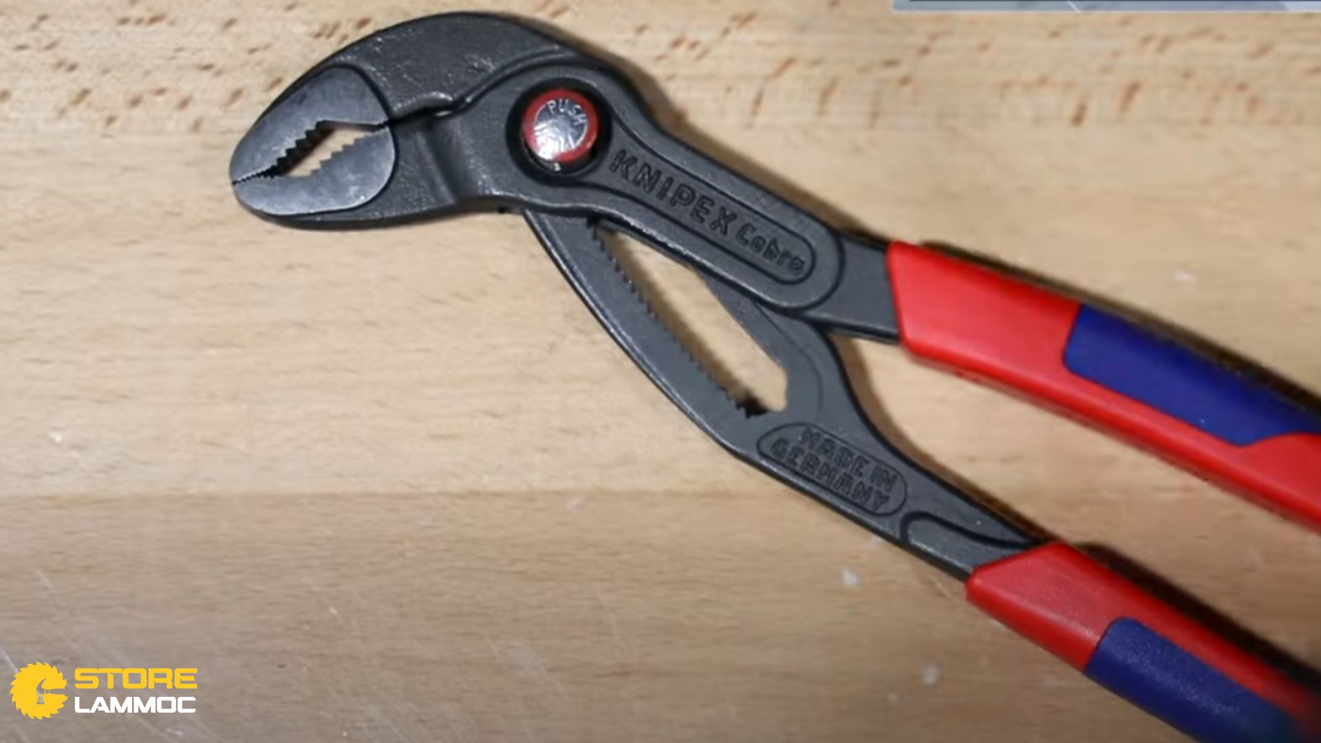 Kìm Mỏ Quạ Knipex Cỡ 250 với Chức Năng Điều Chỉnh Nhanh 