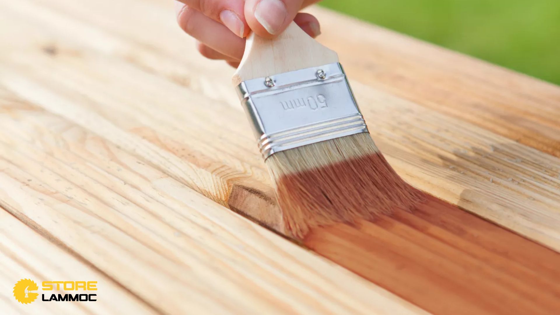 Lợi Ích của Dầu Lau Gỗ Ngoài Trời