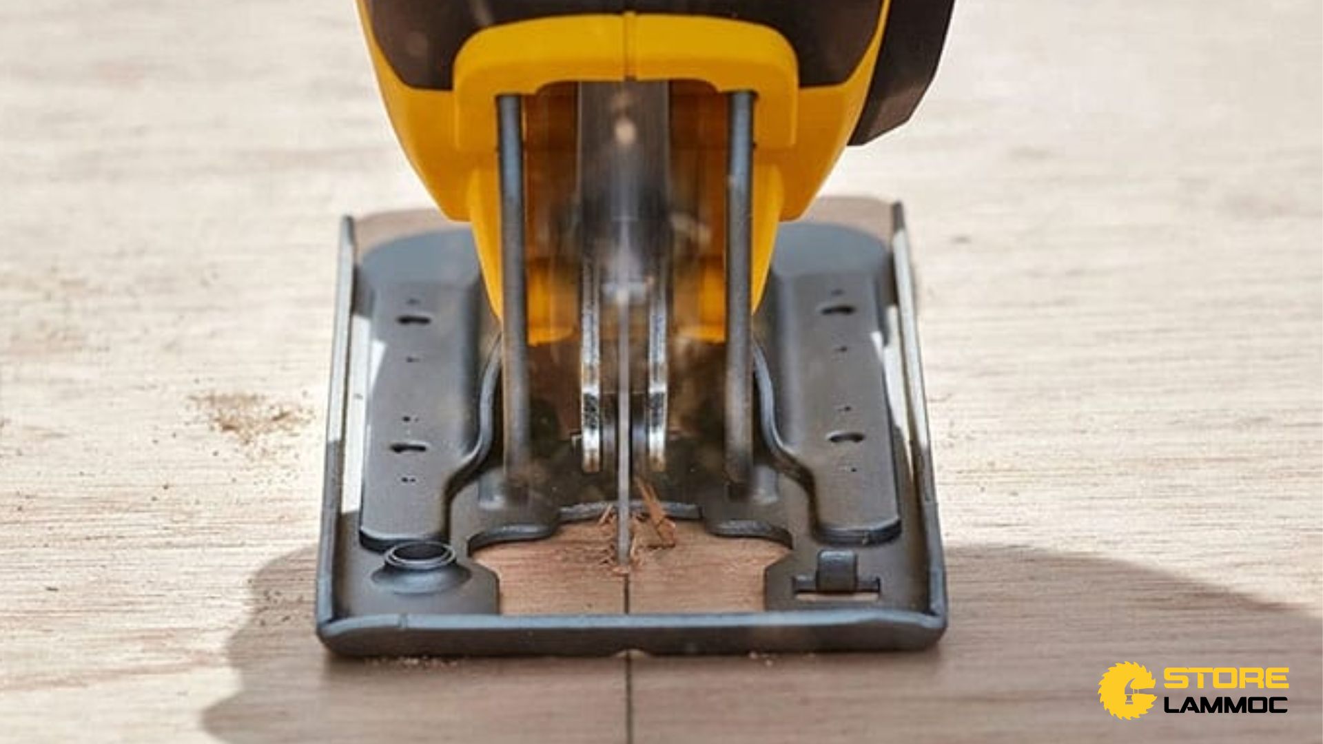 Lợi Ích Khi Sử Dụng Máy Cưa Lọng Stanley