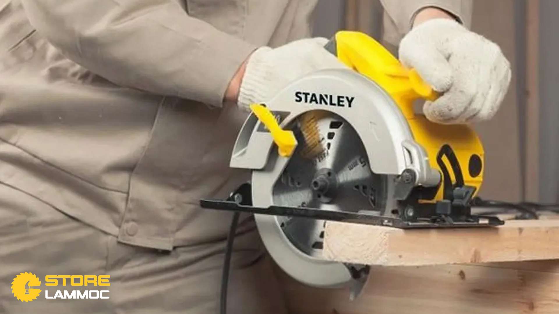 Máy cưa cầm tay Stanley