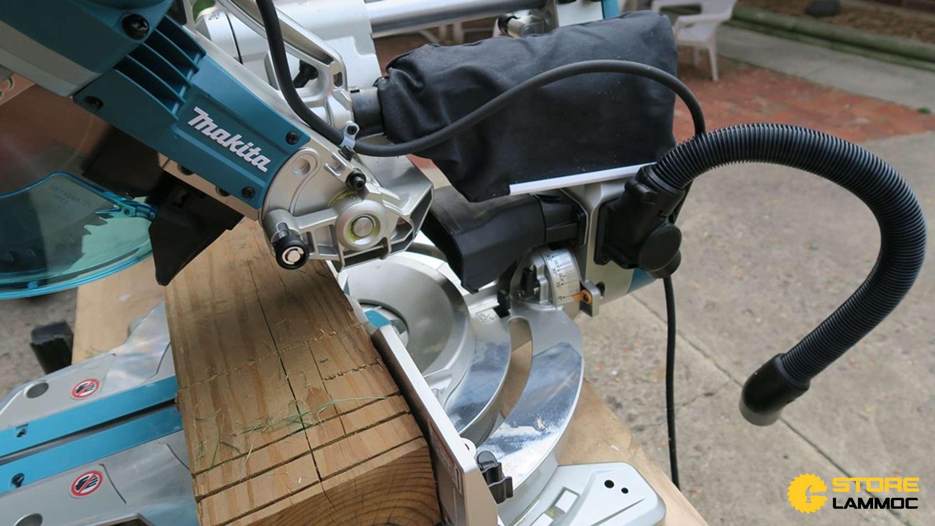 Máy cưa đa góc Makita LS1019L 260mm