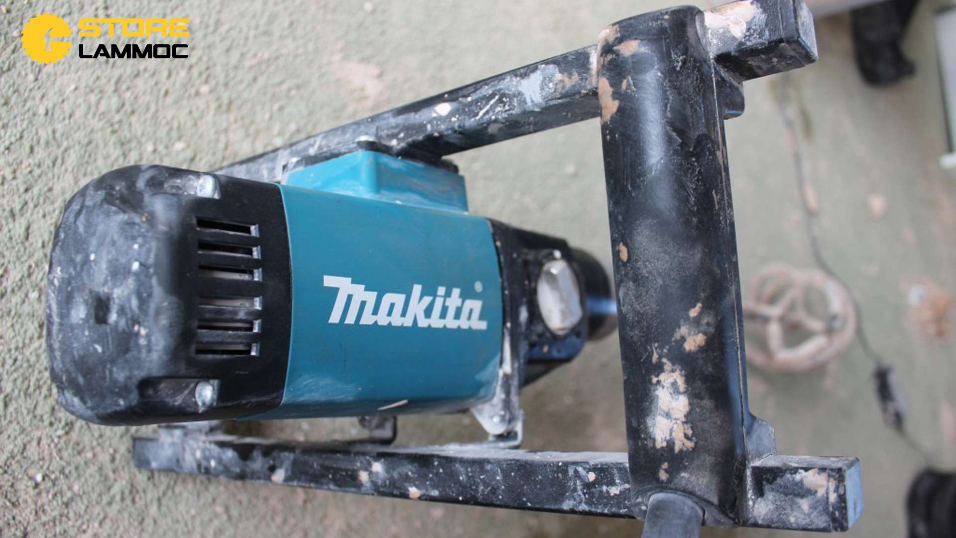 Máy đánh bột sơn nước Makita