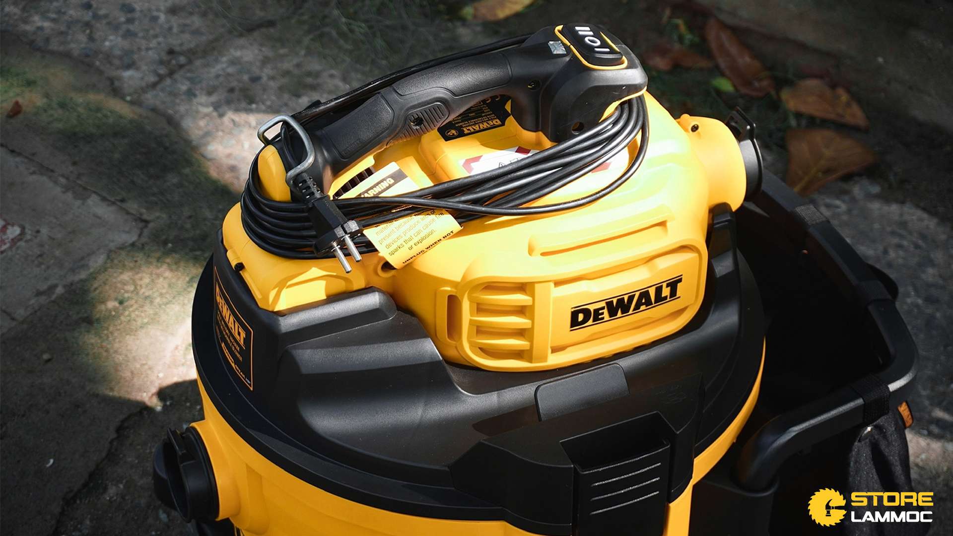 Máy Hút Bụi Công Nghiệp Dewalt DXV234P