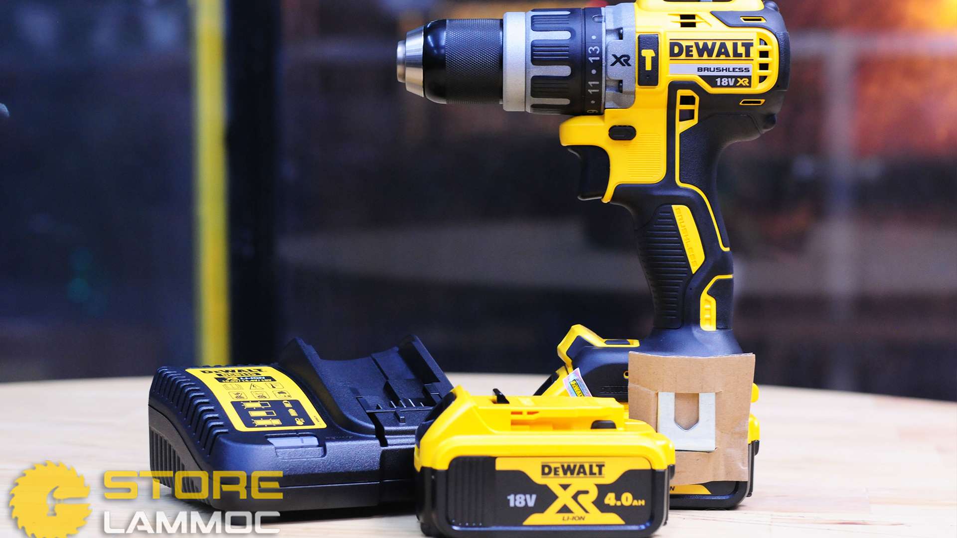Máy khoan pin 20V Dewalt DCD796M2 (2 pin 4ampe)