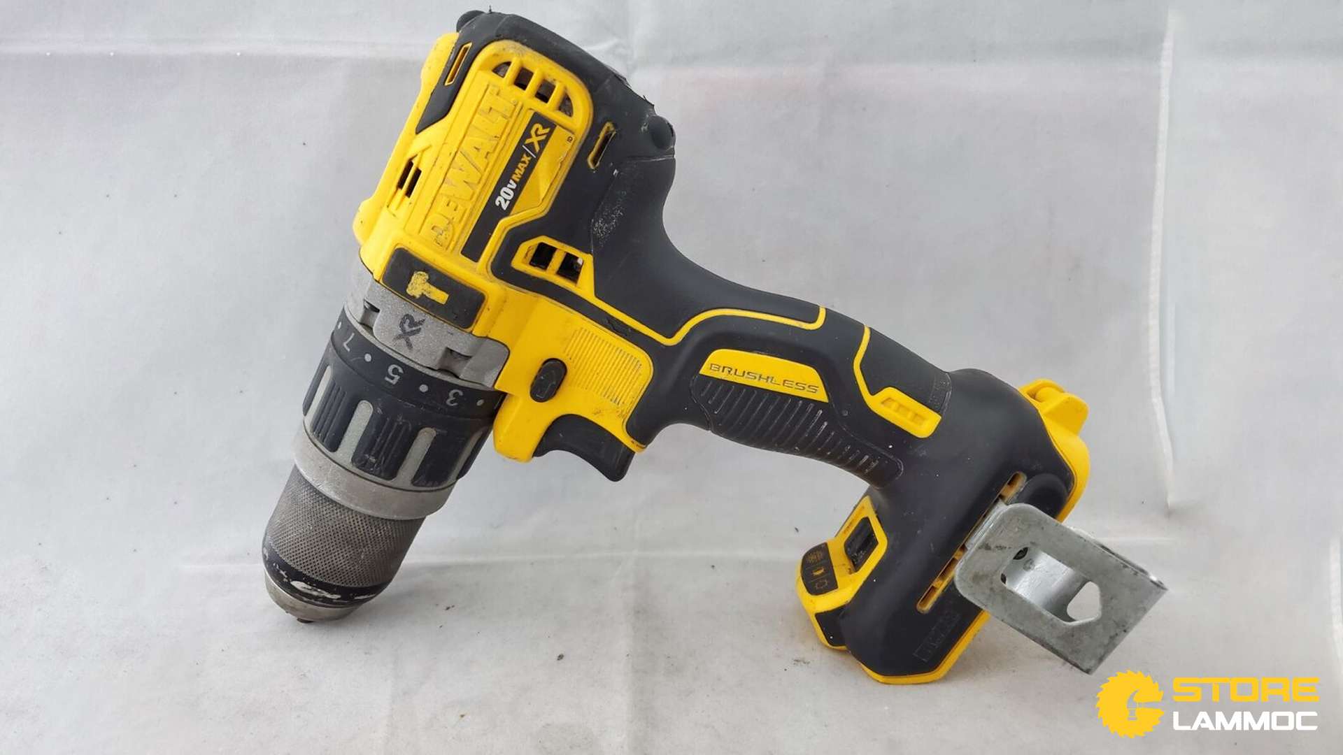 Máy khoan pin DeWALT DCD796