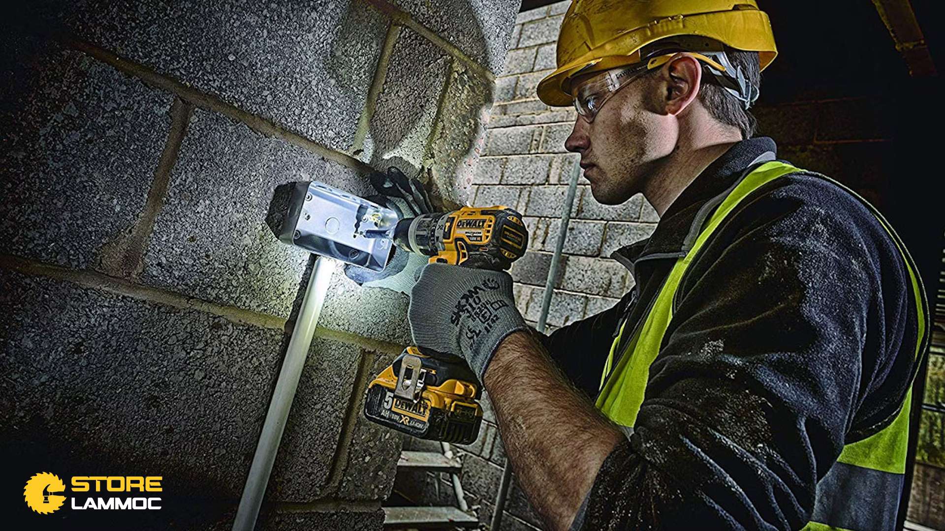 Máy khoan pin DeWALT DCD991