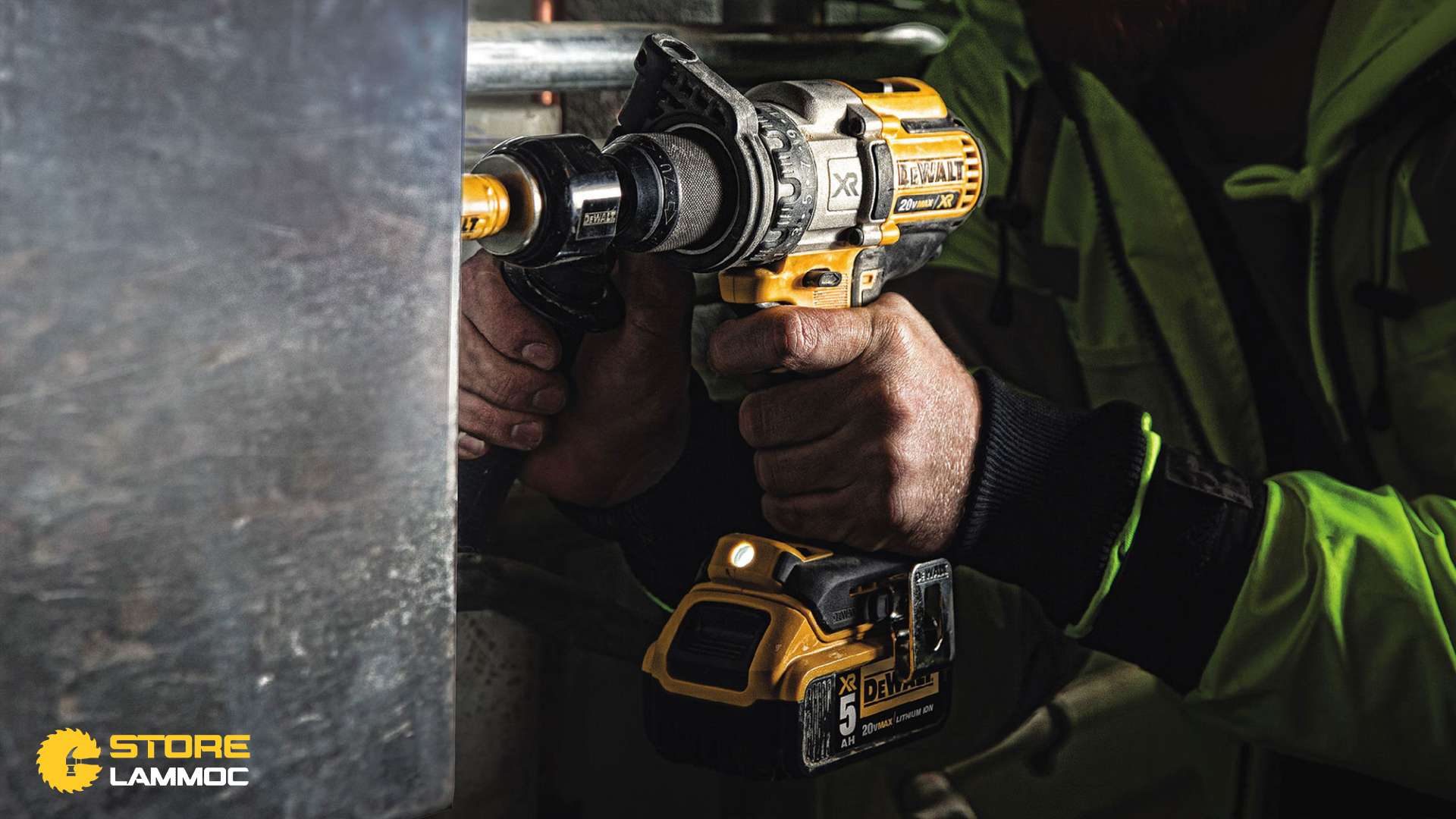 Máy khoan pin DeWALT DCD991