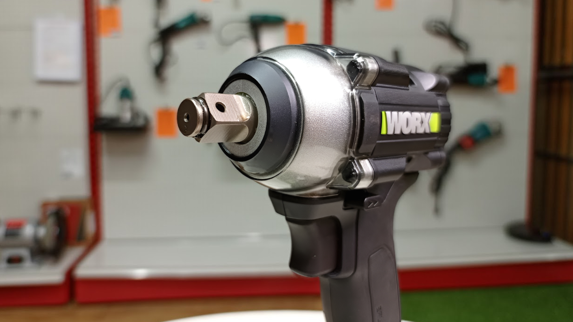 Máy siết bu lông cầm tay 20V (Bộ 1 pin 4Ah) Worx WE272.14.2B