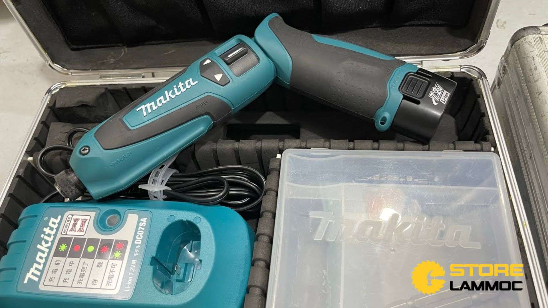 Máy Vặn Vít TD022 từ Makita: Sự Kết Hợp Hoàn Hảo giữa Công Nghệ và Tiện Ích