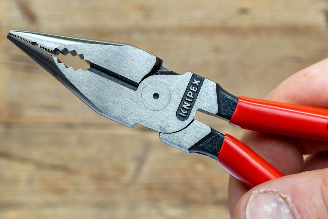 Kìm mũi nhọn 185mm, cán bọc nhựa Knipex 08 21 185
