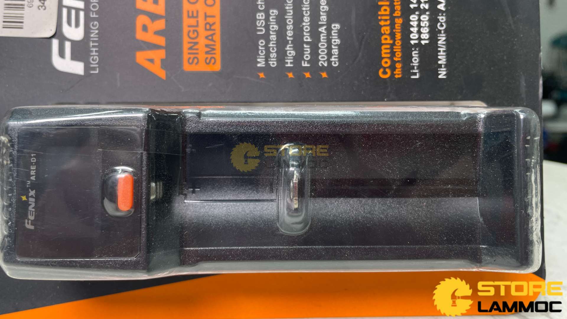 Sạc pin đơn cao cấp Fenix FN-ARE-D1