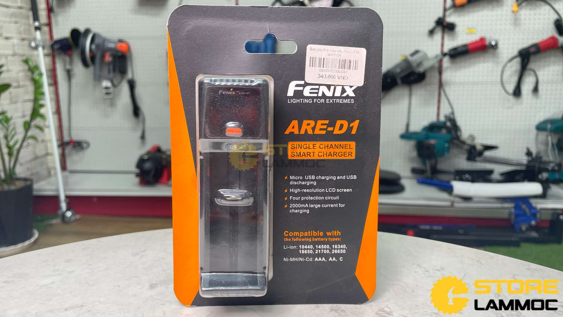 Sạc pin đơn cao cấp Fenix FN-ARE-D1