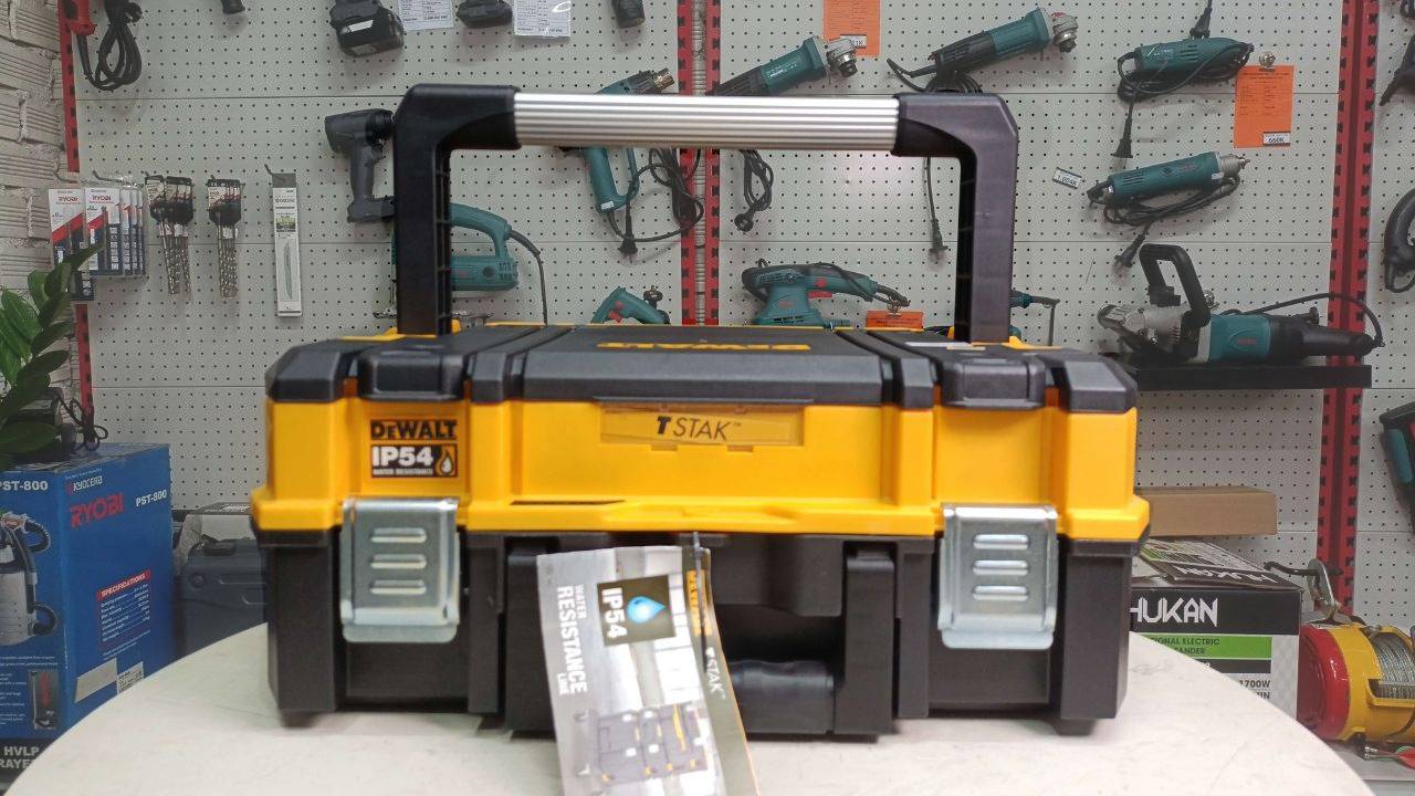 Thùng đựng đồ nghề mini dụng cụ ốc vít Dewalt TSTAK  chống nước IP54 DWST83344-1