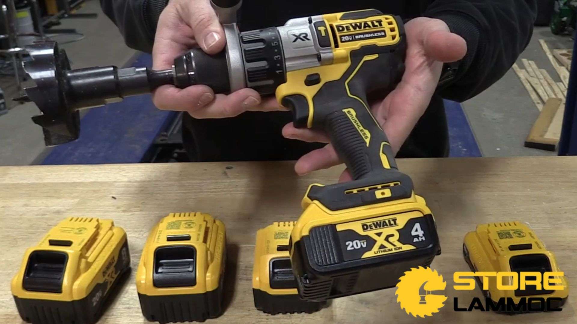 Thử nghiệm với pin DeWALT 4ah phiên bản cũ