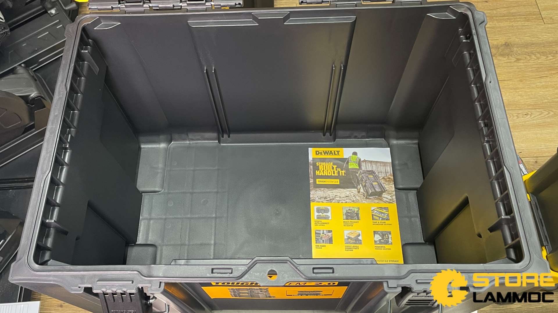 Thùng đựng đồ nghề Dewalt DWST83342-1 ToughSystem 2.0 chuẩn IP65 55.4cm