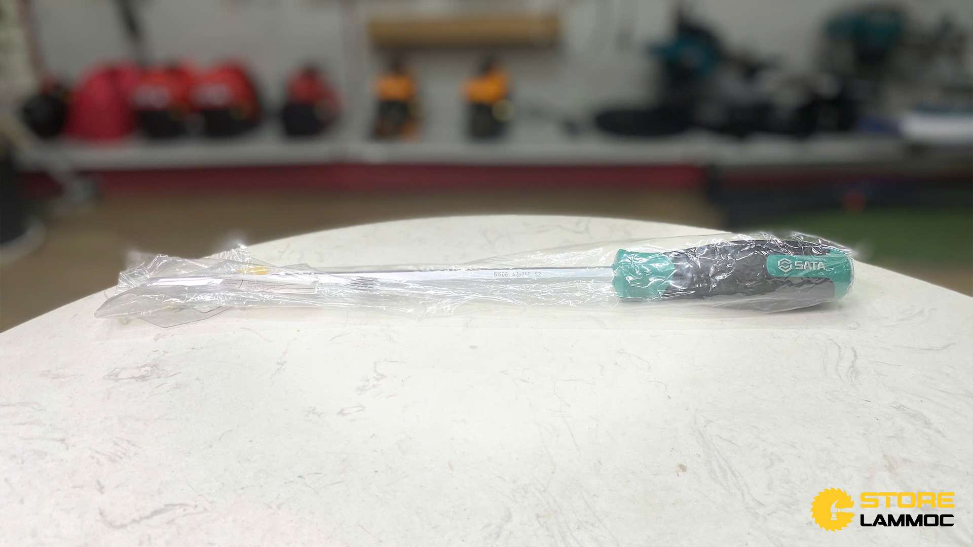 Tua vít đóng 3x250mm Sata 61708