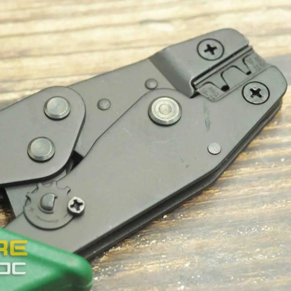 KÌM BẤM COS ĐA NĂNG SATA 91101 8"